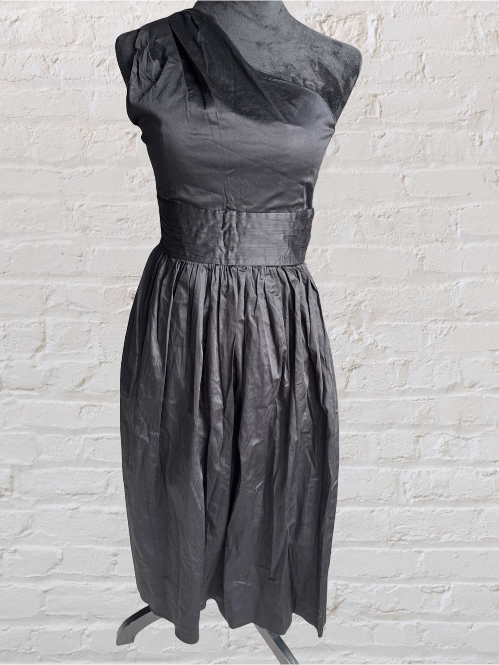 One-Shoulder Black Satin Cocktail Dress - Picture 3 of 6